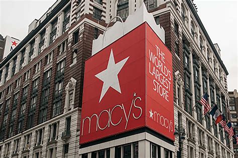 Macy's .